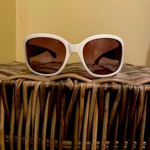 Brand new Marc Jacobs Sunglasses.